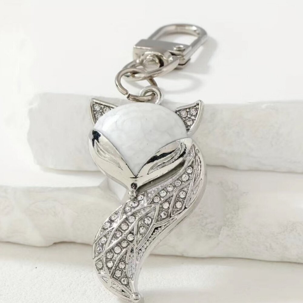 Elegant Silver Fox Keychain